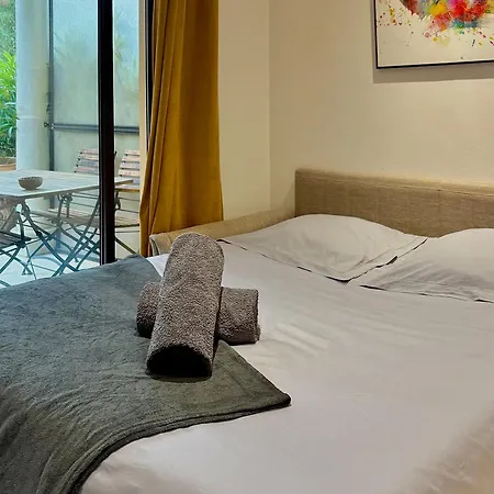 Appartement - Ac - Piscine - Terrasse - Parking *